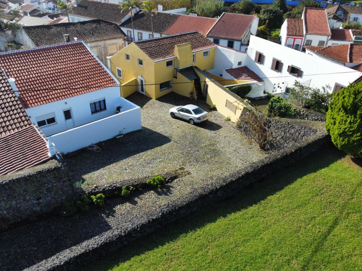 הוילה Angra do Heroísmo Casa Do Becco מראה חיצוני תמונה